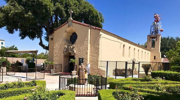 The Wedding Website of Jesse Jones and Marisela Casas