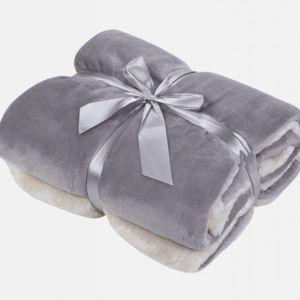 Fox Home Throw Blanket
