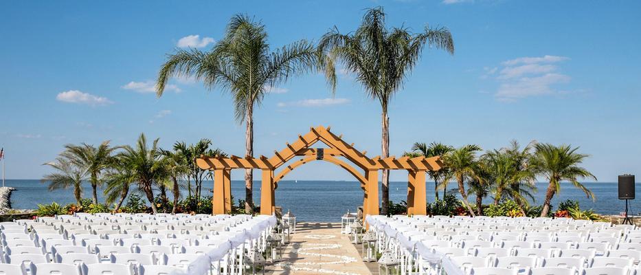 The Wedding Website of Caroline Turco and Gabe Kuhn