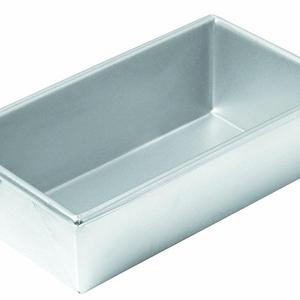 Chicago Metallic Commercial II Traditional Uncoated 1-Pound Loaf Pan