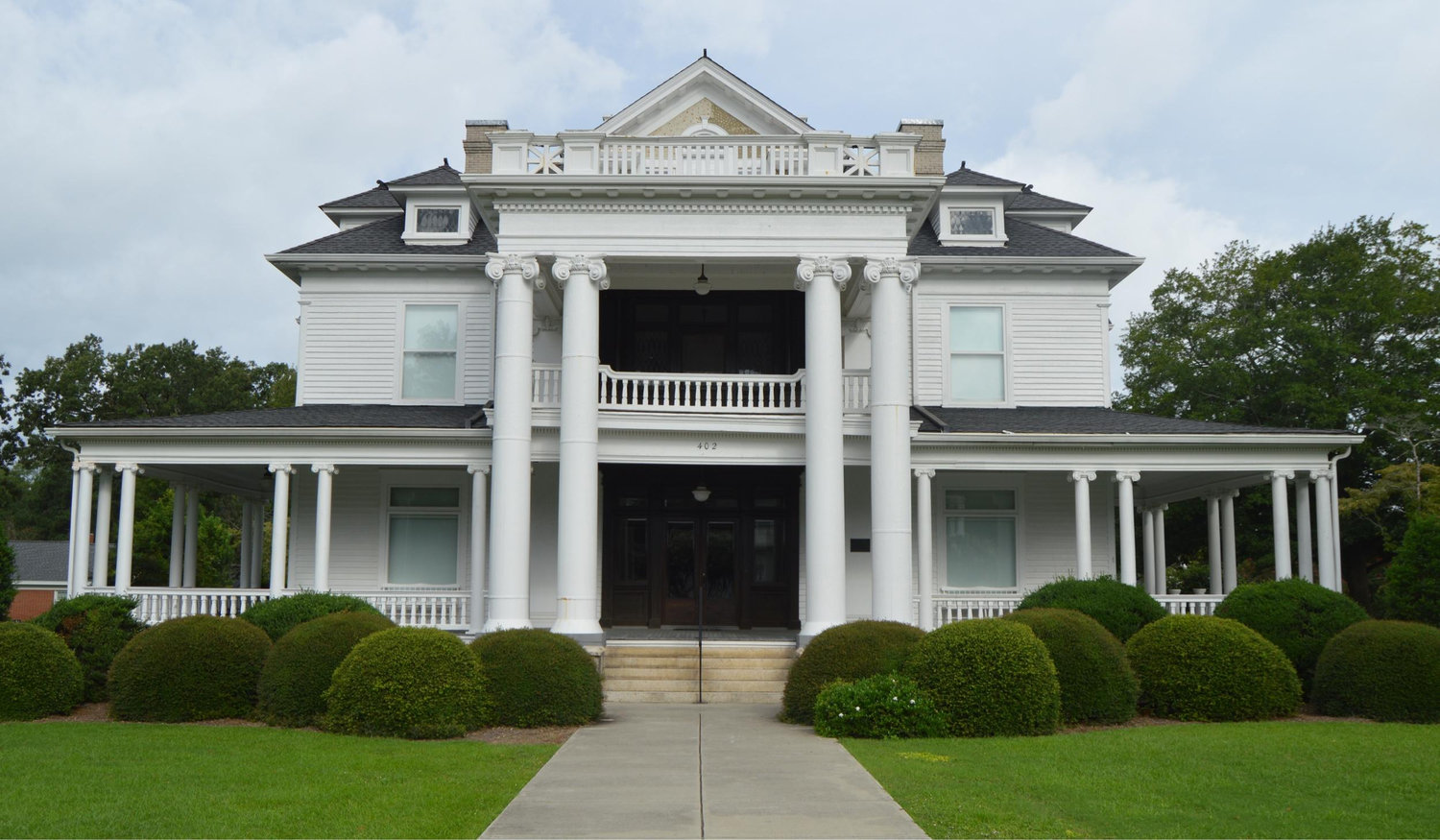The Wedding Website of Carolina Daughtry and Jonah Warren