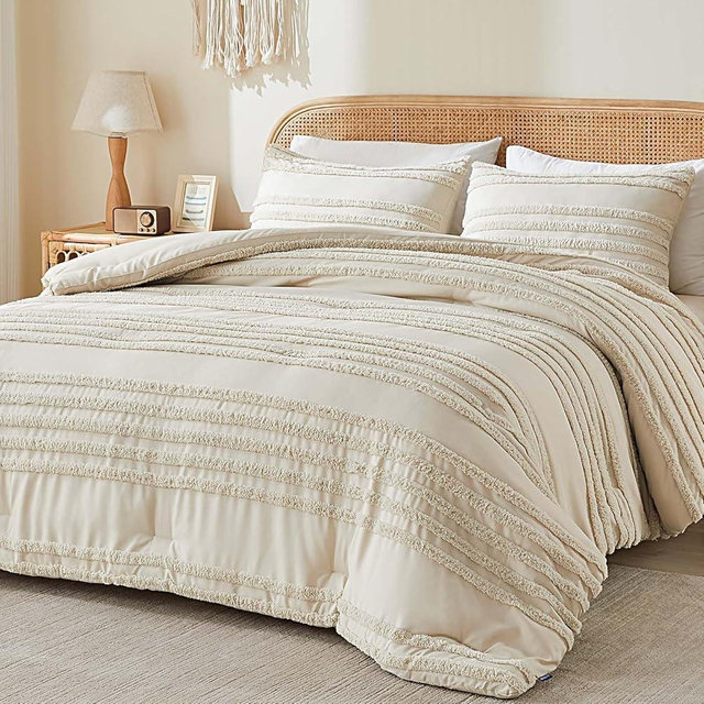 BEDELITE Boho King Size Comforter Set - Beige Tufted Striped Bed Set 3 Pieces, Soft Vintage Farmhouse Comforter for All Seasons, Boho Home Decor,Fluffy Jacquard Bedding with Pillow Sham