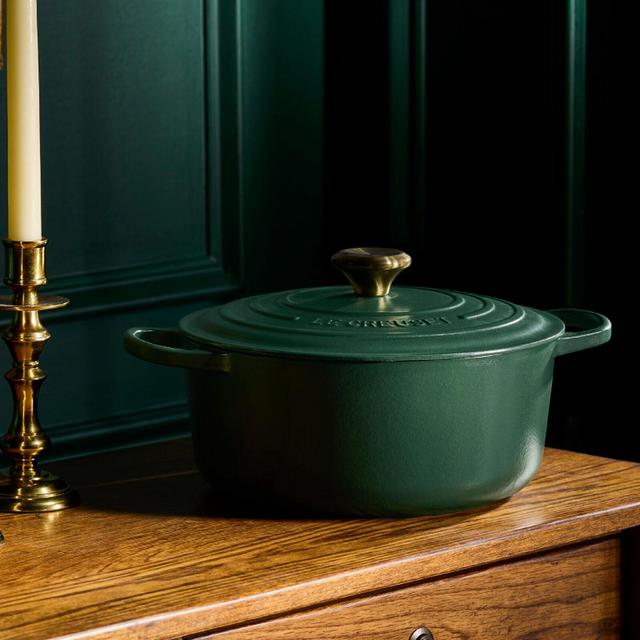 Le Creuset Signature Round Dutch Oven - Foret