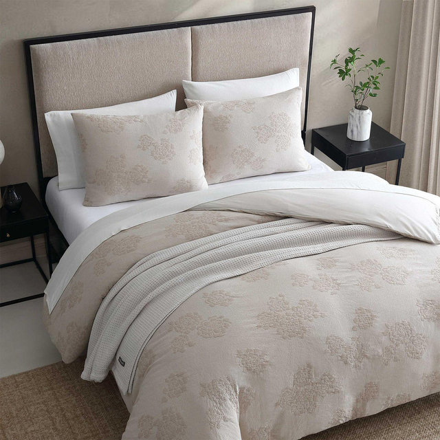 Vera Wang Roses Jacquard 3 Piece Comforter Set, King