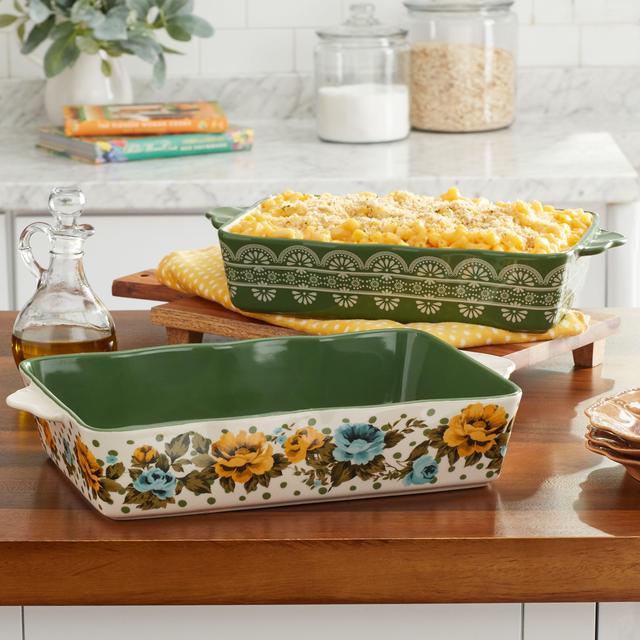 The Pioneer Woman Rose Shadow 2-Piece Baker Set