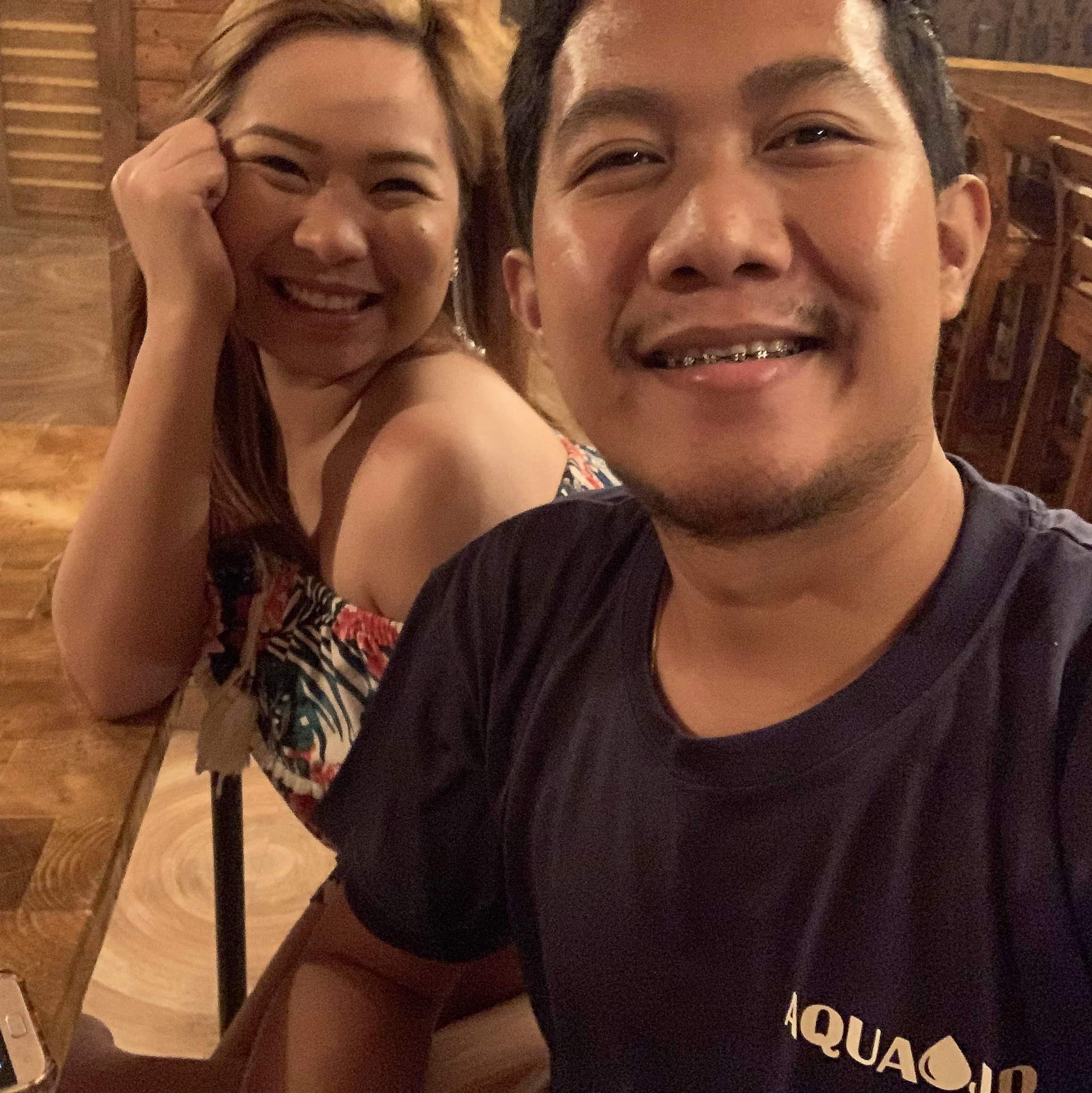 Like many couples, they went trough a lot. They broke up but came back to each other's arms. This picture was taken while they we're trying really hard to work their relationship. At last, it worked!