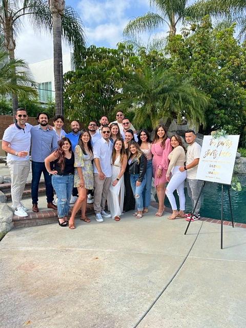 The Wedding Website of Dezeri Navarro and Mario Contreras
