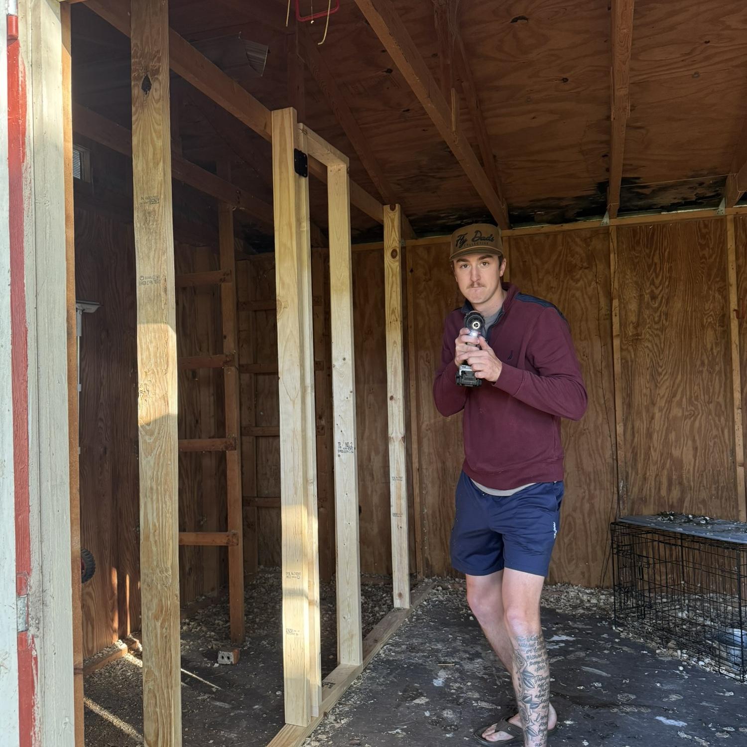 Ian acting like he knows how to use tools