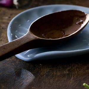 The Latte Stoneware Spoon Rest: Amelie Edition