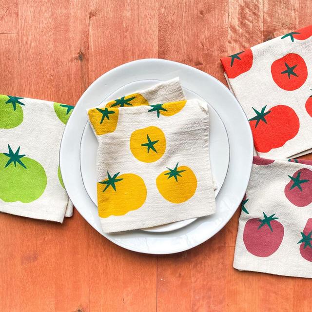 Tomato print cotton cloth napkins, Set of 4