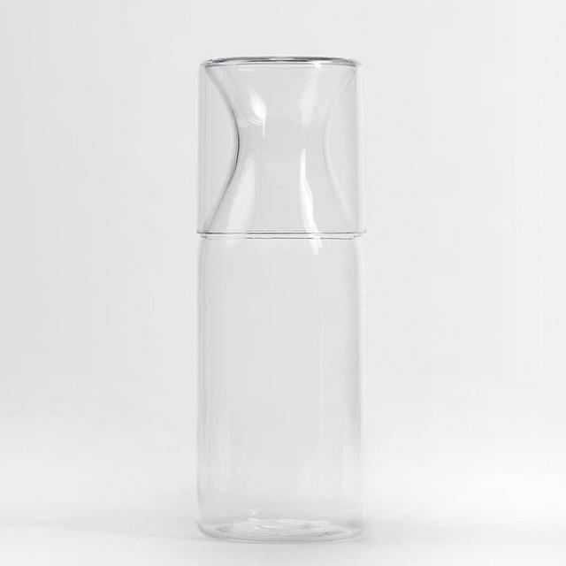 American Metalcraft WC40 Clear Water Carafe with Cup, Round, 40-Ounces