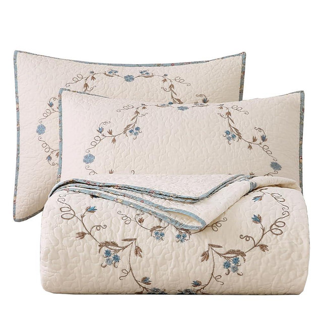 vctops 3-Piece Elegant Floral Embroidered Bedspread Coverlet Set 100% Cotton Reversible Patchwork 1 Quilt and 2 Pillow Shams Full/Queen, Flower B