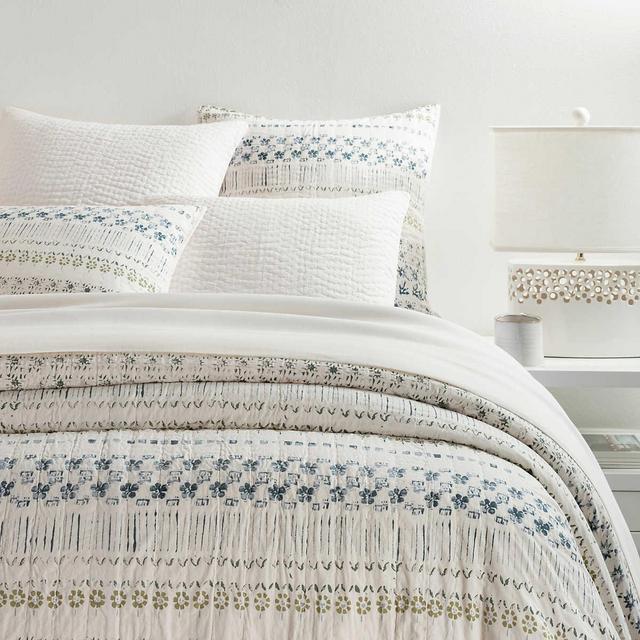 Hawthorn Coverlet - Queen