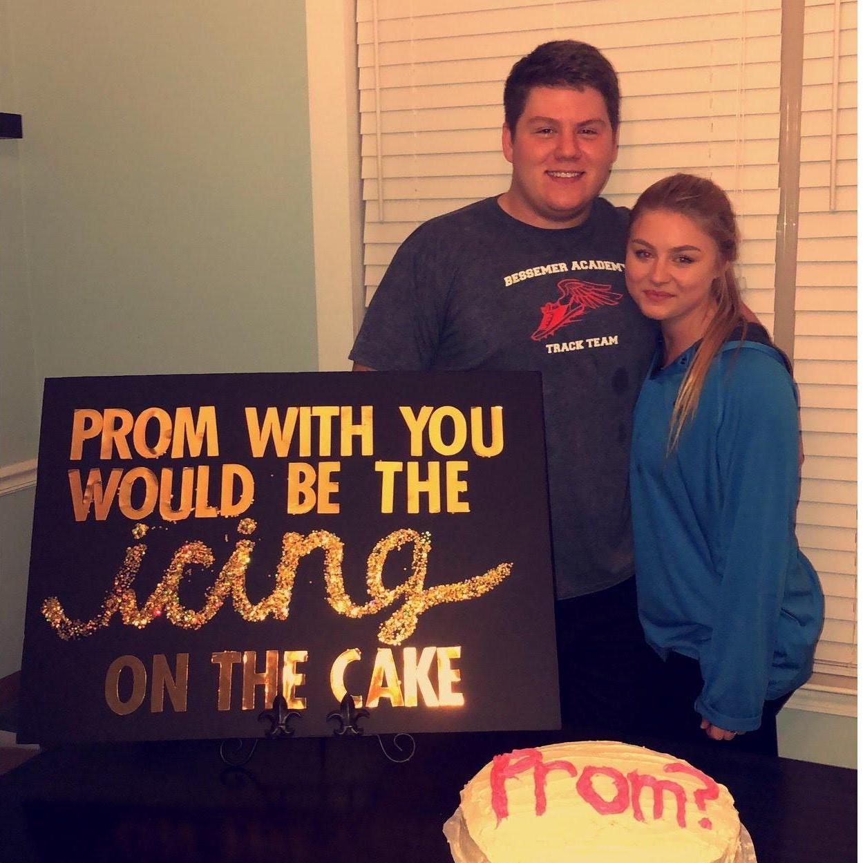 Jessica surprised Kade with a prom-posal for her senior prom!