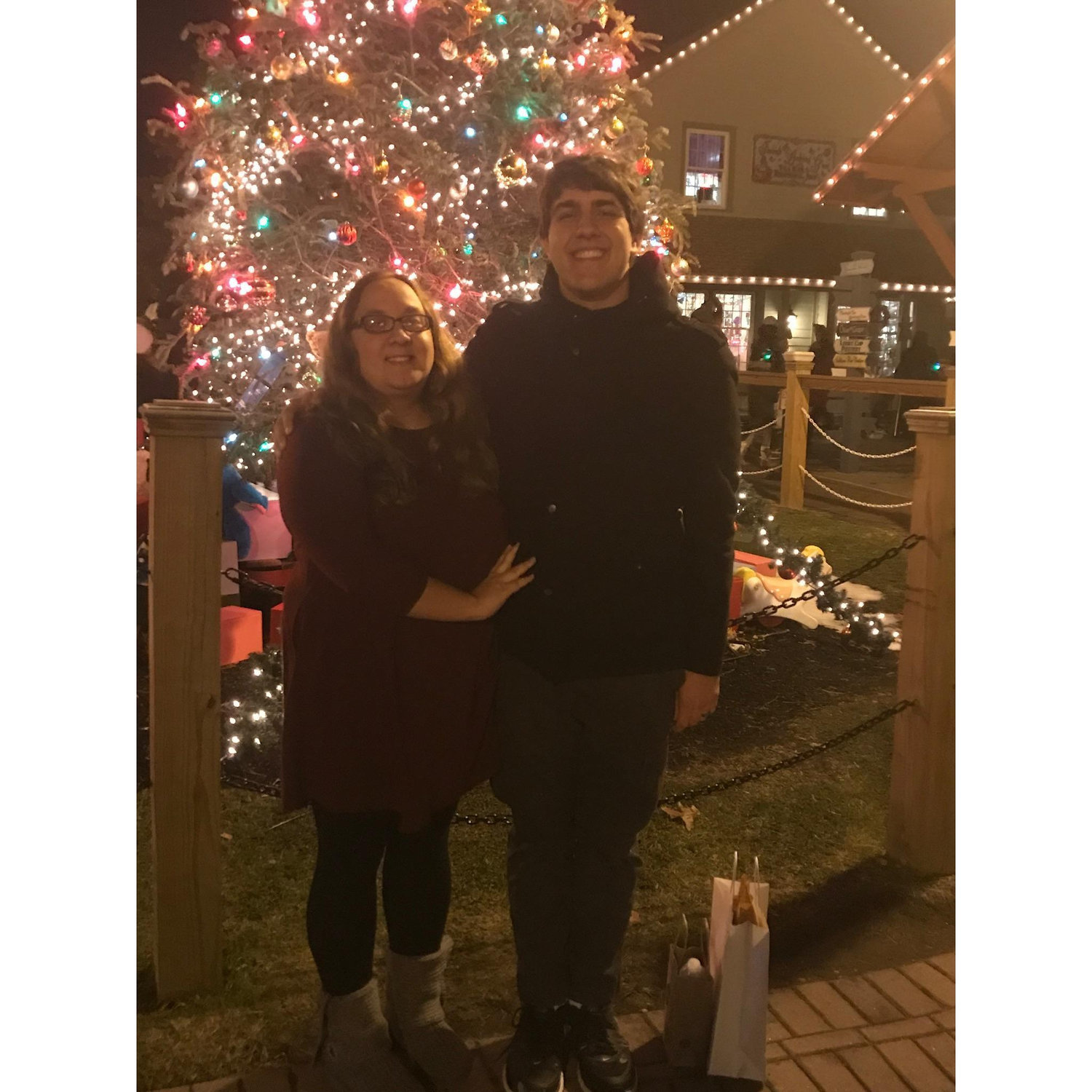 We love Christmas (ok I love Christmas and Mike just loves me) 🎄❤
