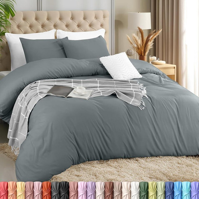 Utopia Bedding Duvet Cover Set with Pillowcases - 3 Pieces Bedding Duvet Cover with Zipper Closure - 1 Duvet Cover with 2 Pillowcases - Soft Brushed Microfiber (King, Grey)