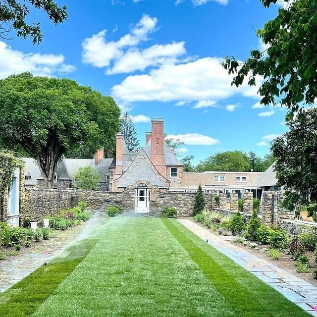 Wedding Venue: Beatrix Garden at Shepherd’s Run