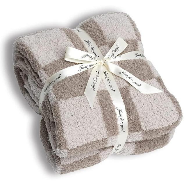 Fuzzy Checkered Blanket Checkerboard Fluffy Throw Blanket Decorative Plaid Blanket Super Soft Warm Cozy Reversible Blanket for Chair, Sofa, Couch, Bed, Camping, Travel (51''x63'', Linen/Warm Gray)
