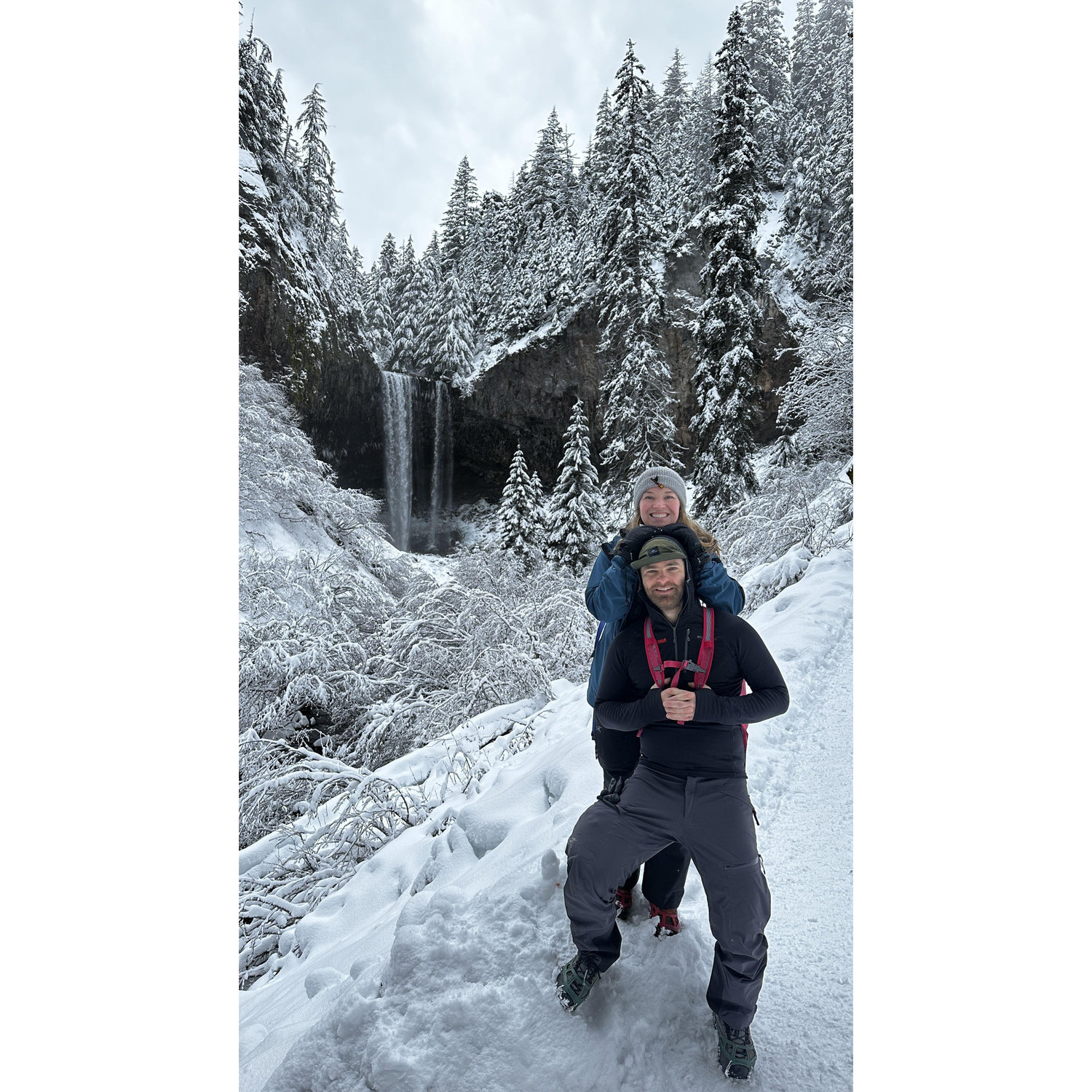 A favorite winter (and summer!) hike Tamawanas Falls near Mount Hood you should check out if you get the chance to extend your time in Oregon!