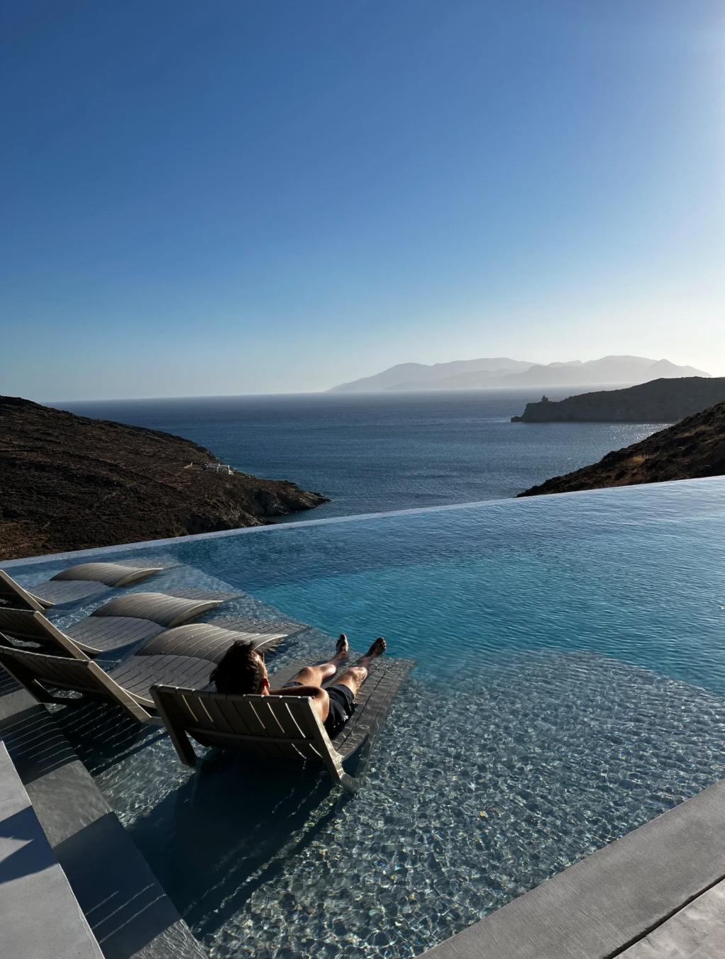 The Wedding Website of Ashlee Page and Aishwarya Nanda