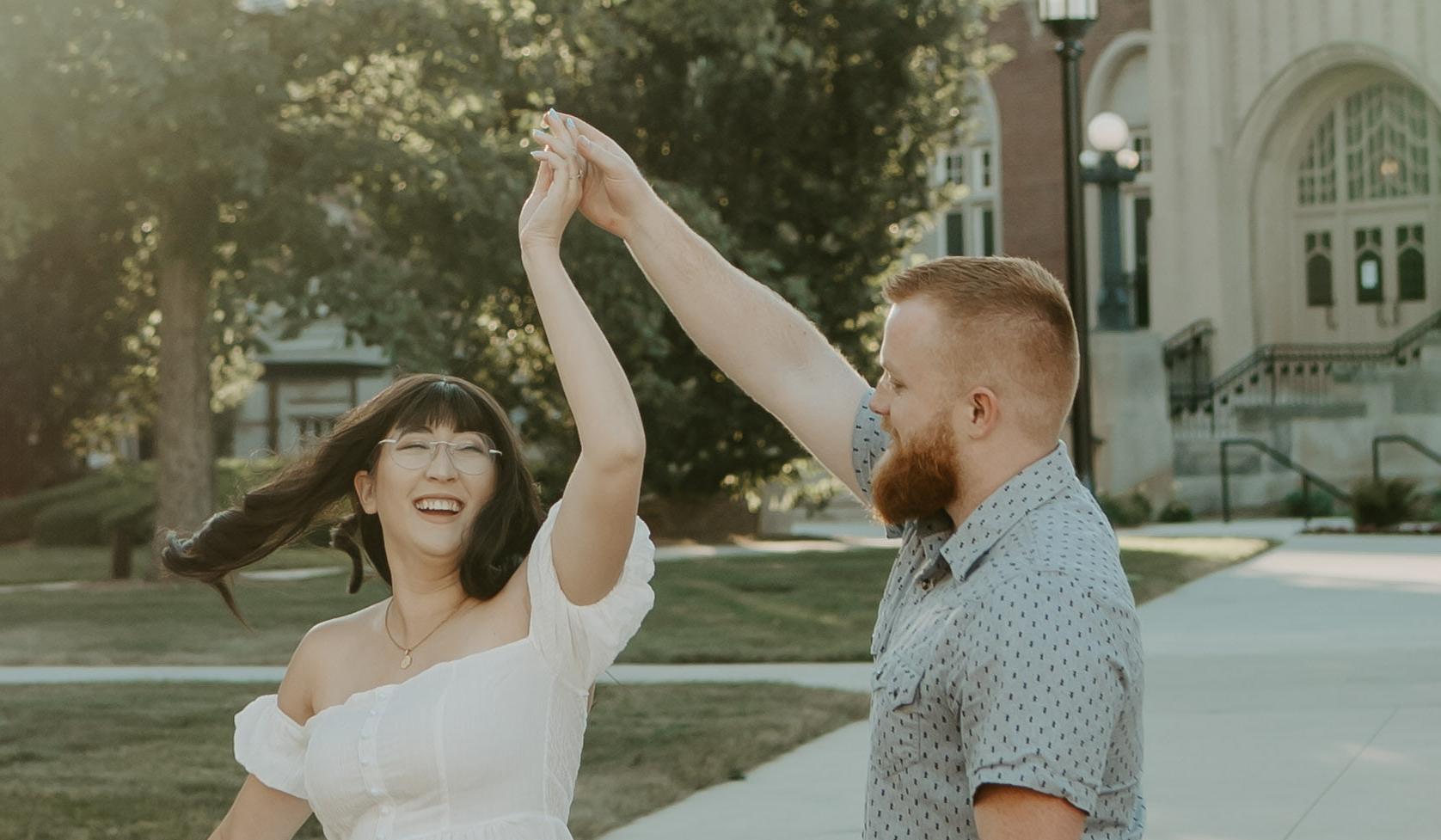 The Wedding Website of Robert Burnell and Alicia Hollingsworth
