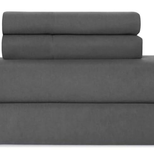UGG California King Sheet Set - 4 Piece Soft & Cozy Bedding with Deep Pocket Fitted Sheet (Fits Up to 15”), Flat Sheet and 2 Pillow Shams - Lightweight Sheets for Home & Bedroom, Dark Gray (Devon)