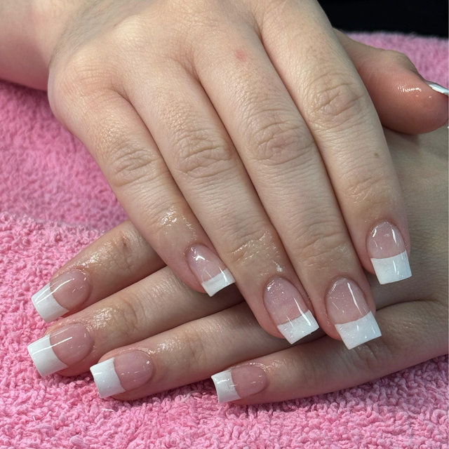 Nail tech supply