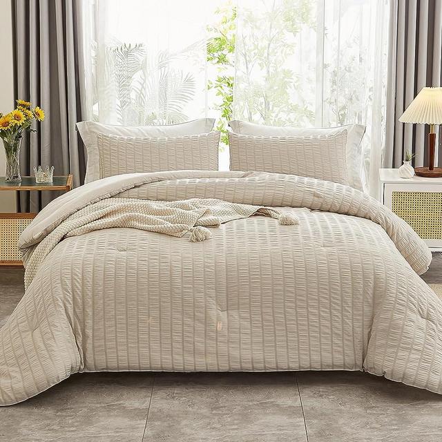 AveLom Beige Seersucker King Comforter Set (104x90 inches), 3 Pieces-100% Soft Washed Microfiber Lightweight Comforter with 2 Pillowcases, All Season Down Alternative Comforter Set for Bedding