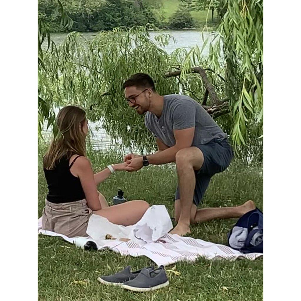 Down on one knee!
