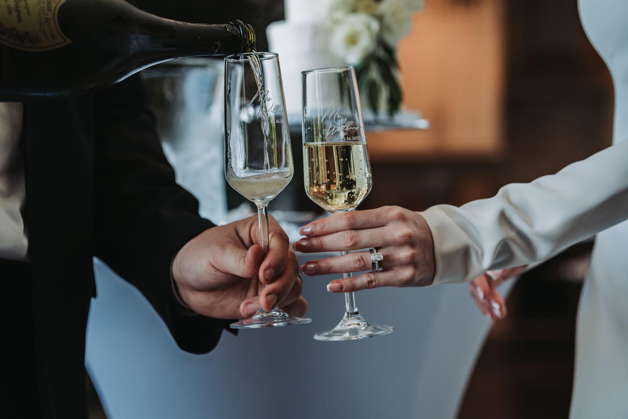 The Wedding Website of Maria Eduarda Leite and Peirce Lake Williams