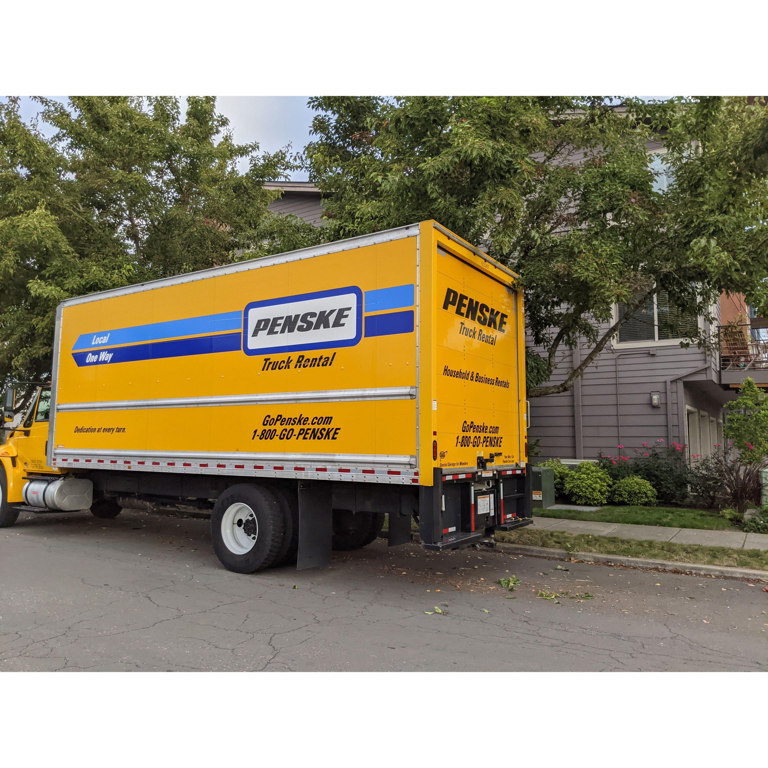 Wherein Kate packed up all their worldly goods and moved to Iowa where Laura wanted to live.