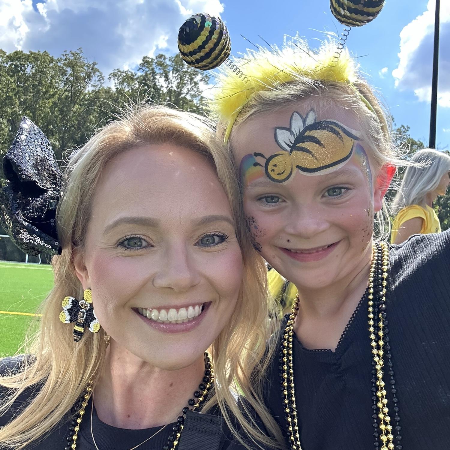 Little Bailey’s friends don’t know her as Aunt Kenzie—they know her as being the Black & Gold Day Fairy!