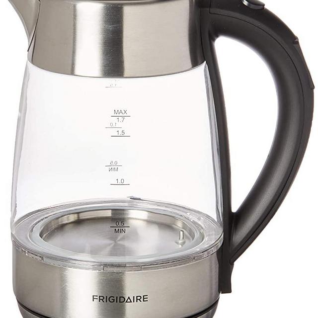 FRIGIDAIRE EKET102 Glass Kettle with Digital Control, Light Changes Color Based on Temperature, MULTI