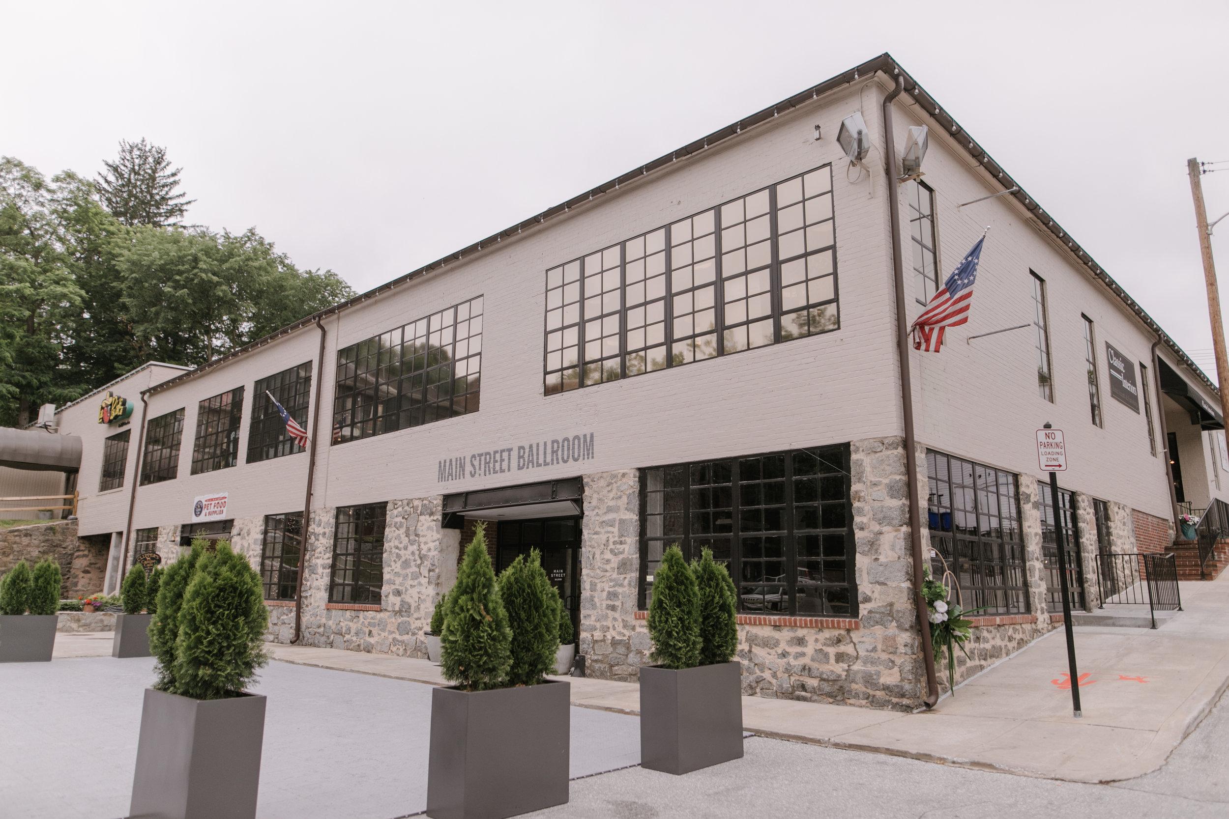 The Wedding Website of Laura Neidig and Ryan Nelson