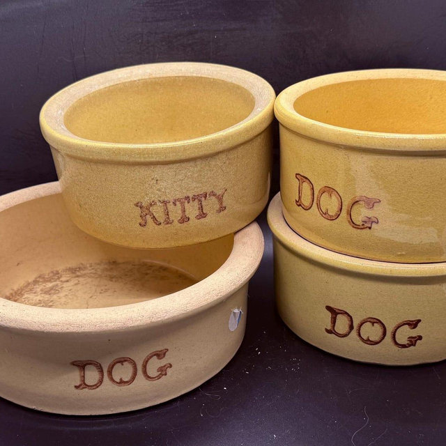 Vintage Stoneware R.R.P. Co. pet bowls