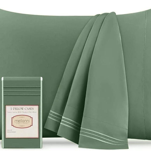 Mellanni Pillow Cases - Luxury, Extra Soft, Cooling Pillow Covers - 2 PC Iconic Collection Pillowcases - Envelope Closure (Standard/Queen 20" x 30", Sage)