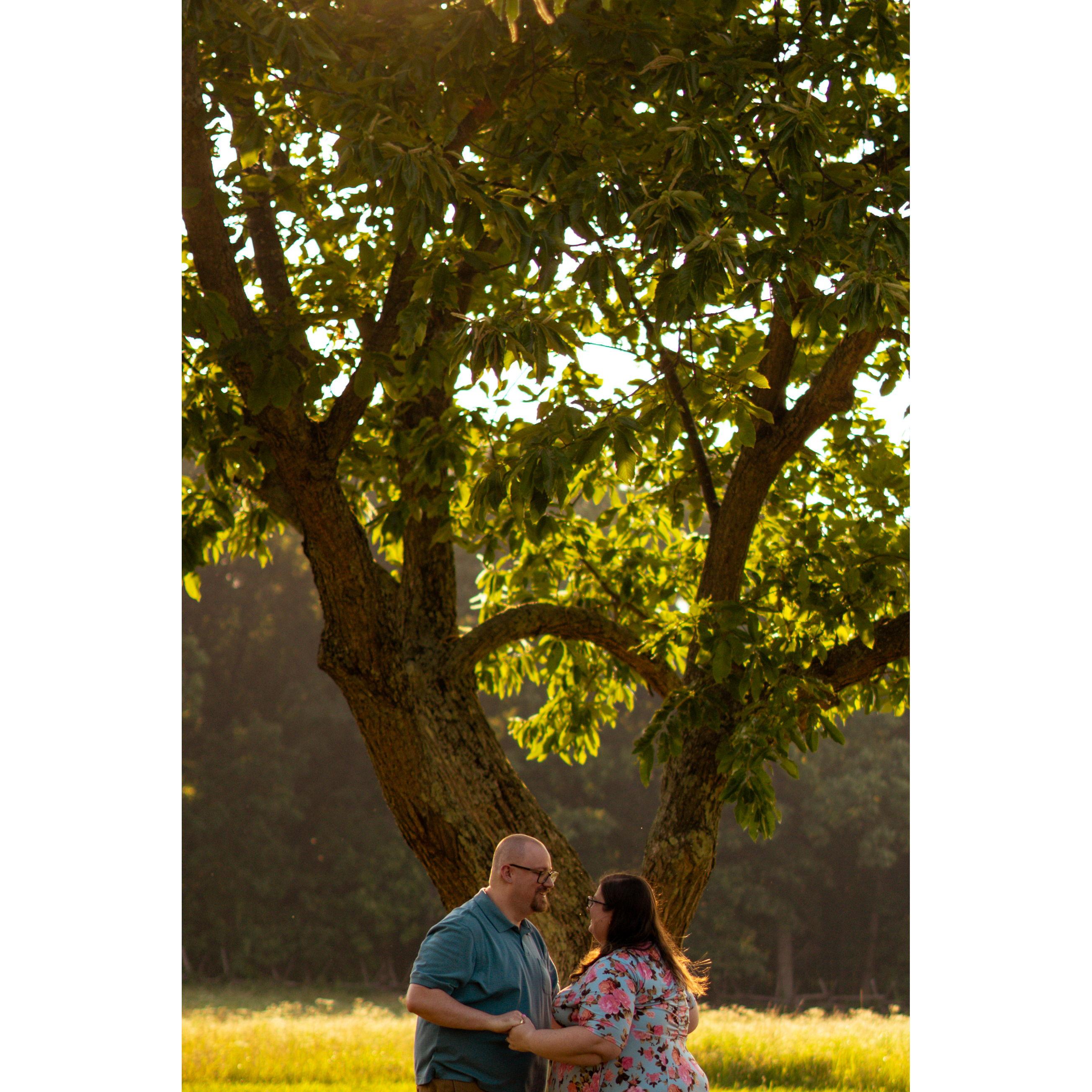 Engagement Photos by Savana Ashley Photography