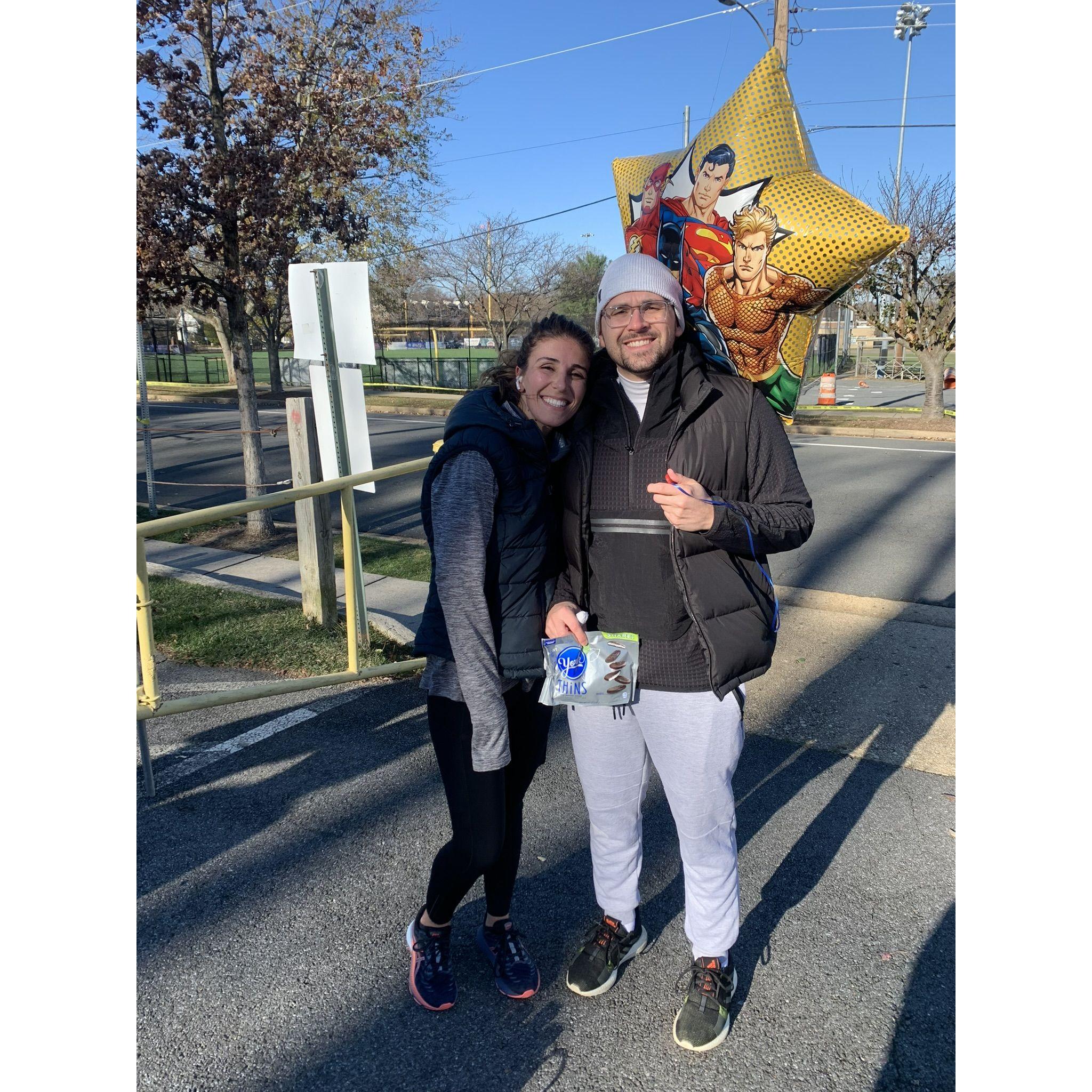 Eric supporting Rachael on her race in Vienna, VA. Eric lost this balloon 3 seconds after this picture