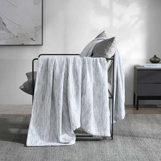 Jaspe Waffle Heathered Blanket