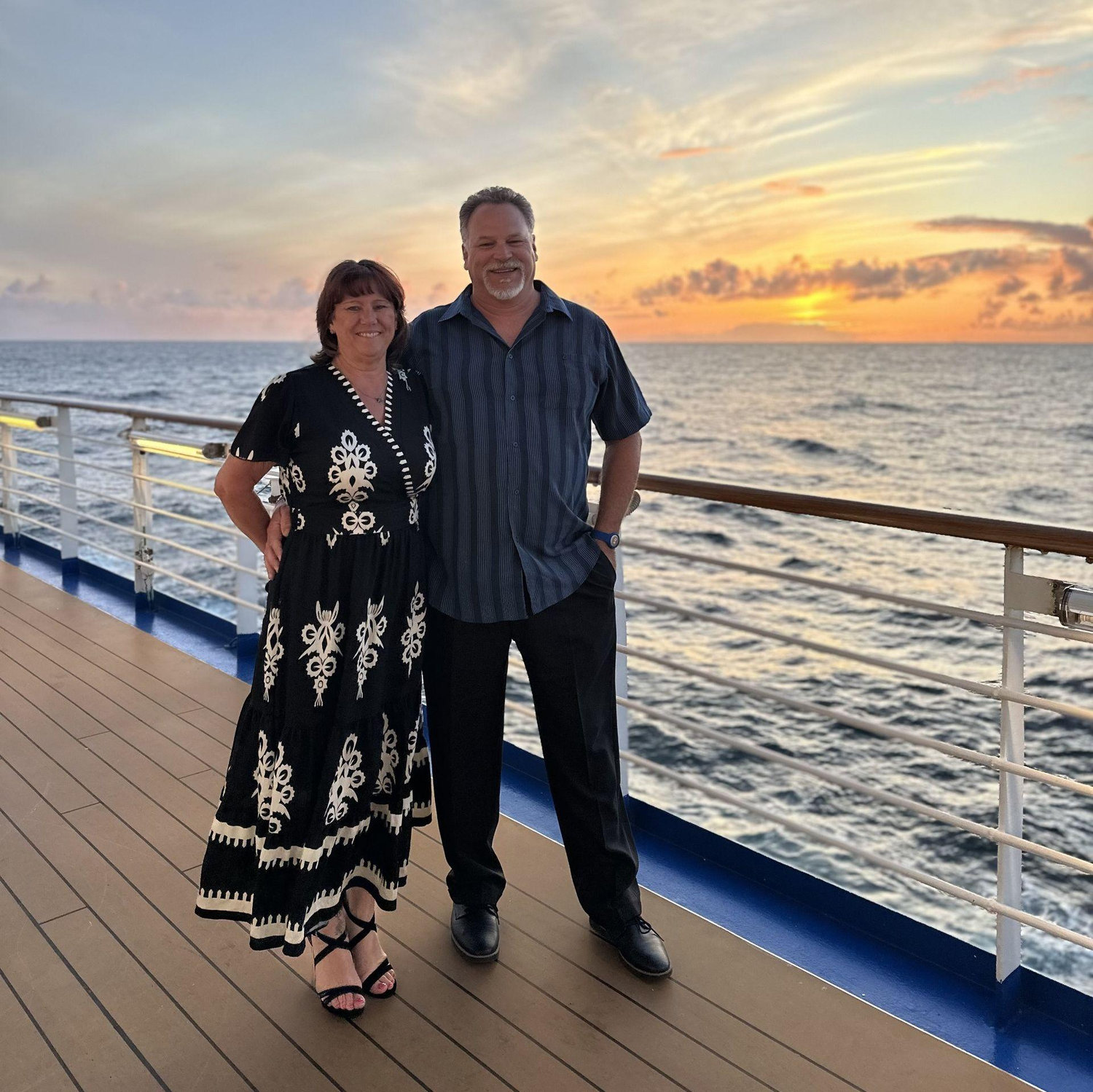 We love to travel