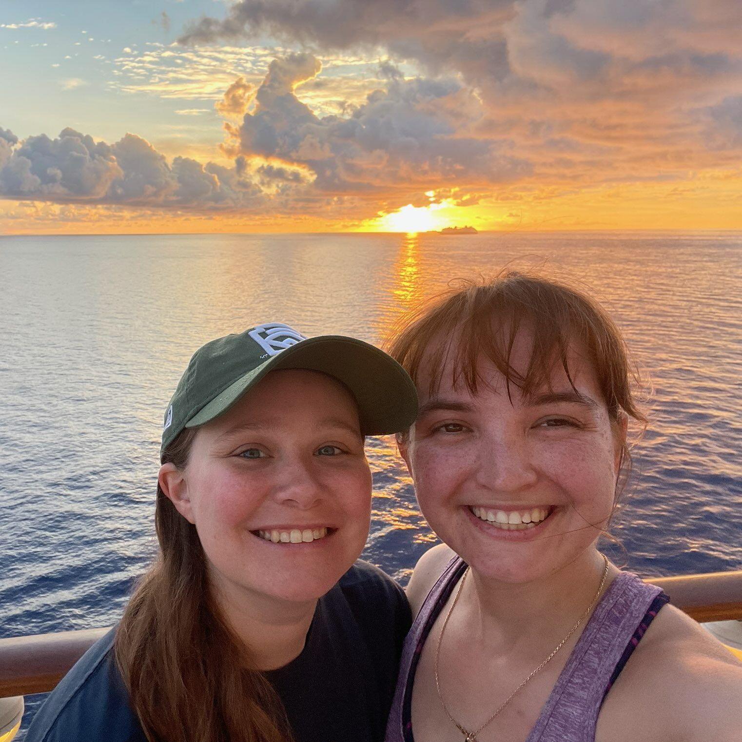 Look at that sunrise! Almost as pretty as Kim <3