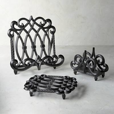 Frontgate Ardenne Trivet