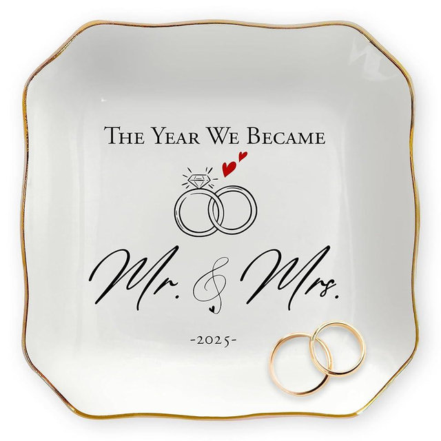OASSIE Wedding Gifts for Couple - Mr & Mrs 4"x4" Ceramic Jewelry Dish Tray - Bridal Shower Gifts for Women, Marriage Gift Ideas, Anniversary Engagement Gifts for Couples, Jewelry Holder Dish