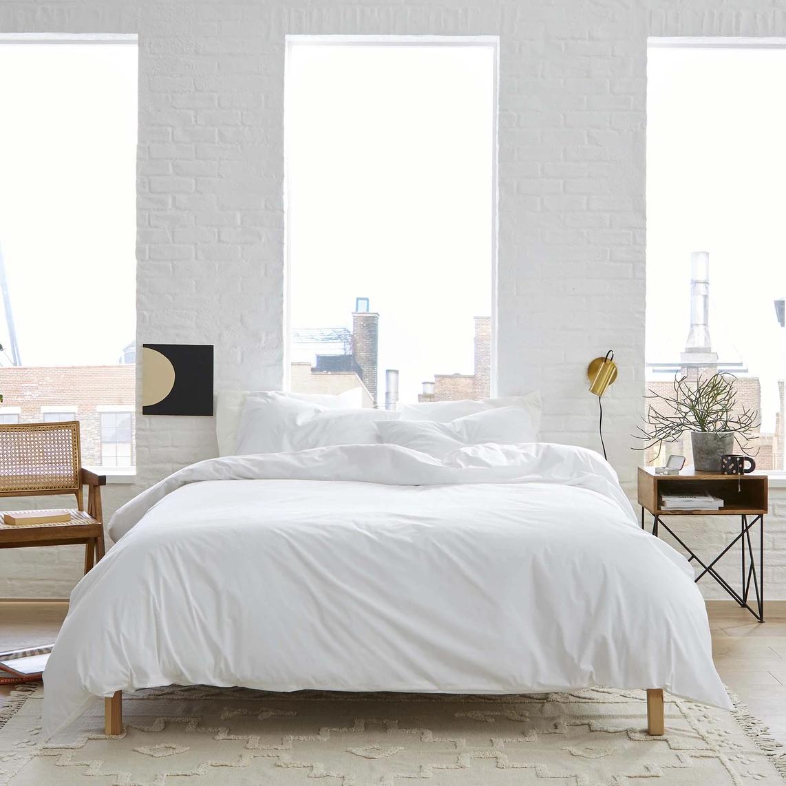Luxe Hardcore Sheet Bundle - White King Size Includes 1 Core Sheet Set, 1 Duvet Cover, and 2 extra Pillowcases.