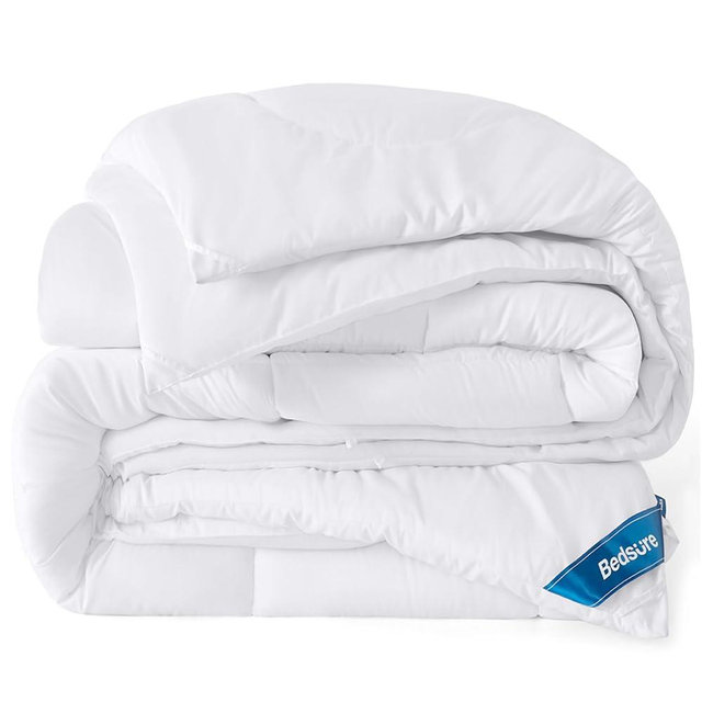 Bedsure Comforters Oversized King -Duvet Insert White Down Alternative Comforter Quilted All Season Duvet with Corner Tabs - Machine Washable (White,Oversized King 96x116 Inches)