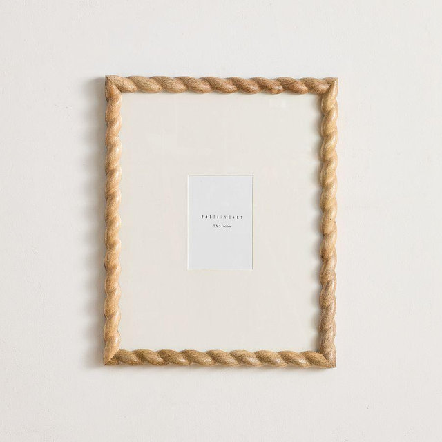 Newport Gallery Frame 16x20 Lightwood