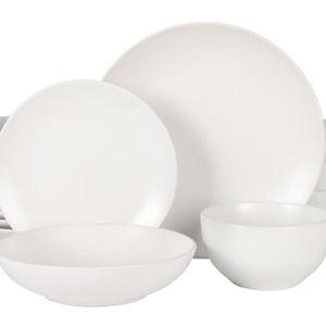 Gibson Home Queenslane 16 Piece Plates and Bowls Dishes Stoneware Ceramic Dinnerware Sets - Matte White