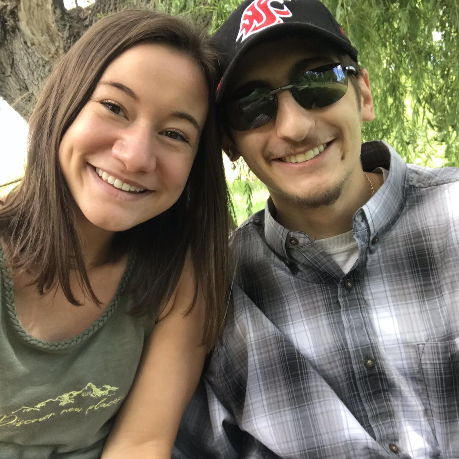 Celebrating 3 years together in Pullman w/ a picnic 🧺