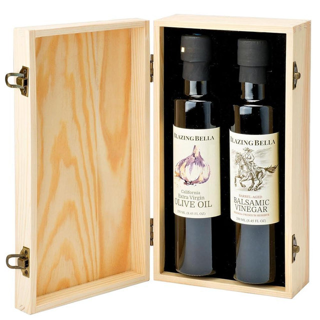 Blazing Bella Olive Oil and Balsamic Vinegar Two Bottle Gift Set (Traditional Aged Balsamic and Garlic Olive Oil)