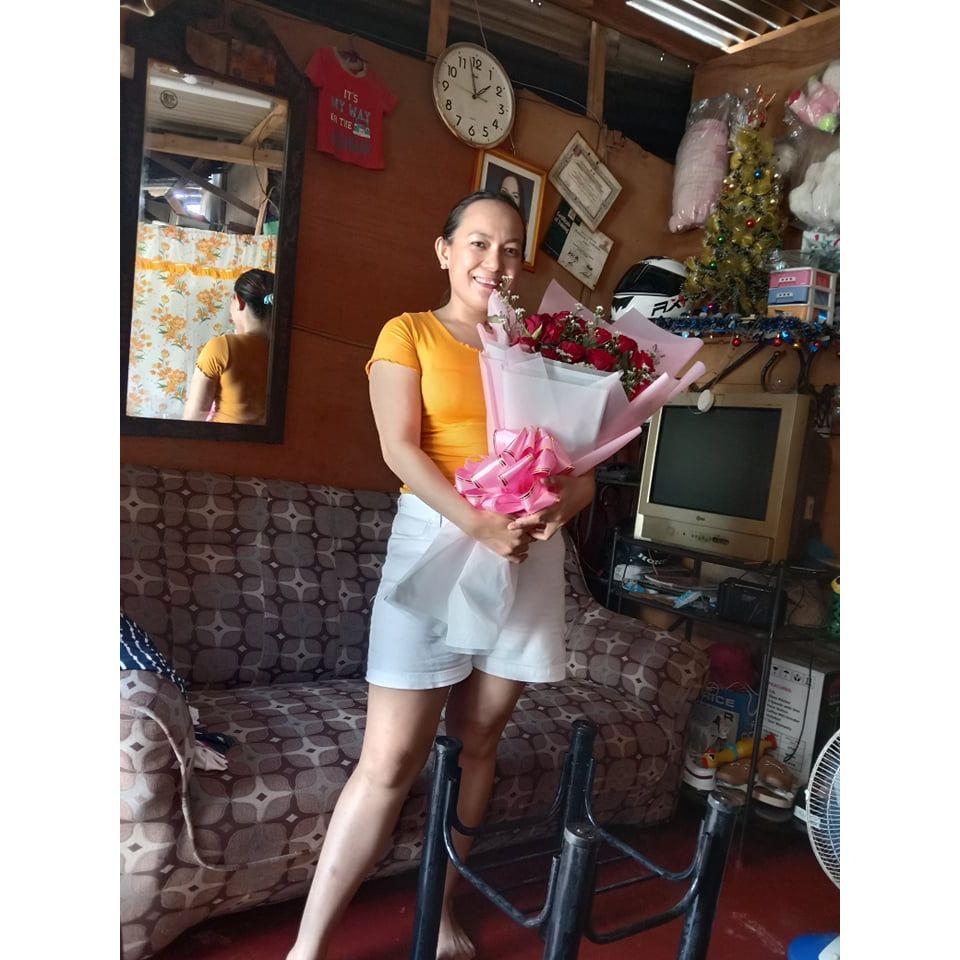 October 18, 2021. Our first Anniversary. He gave me flowers. :)